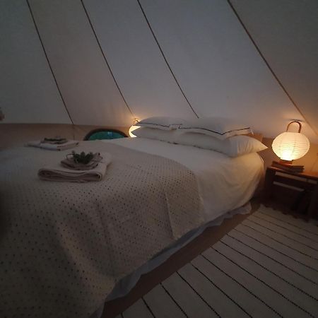 Skalbo Gardsglamping Hotel Jarvso Bagian luar foto
