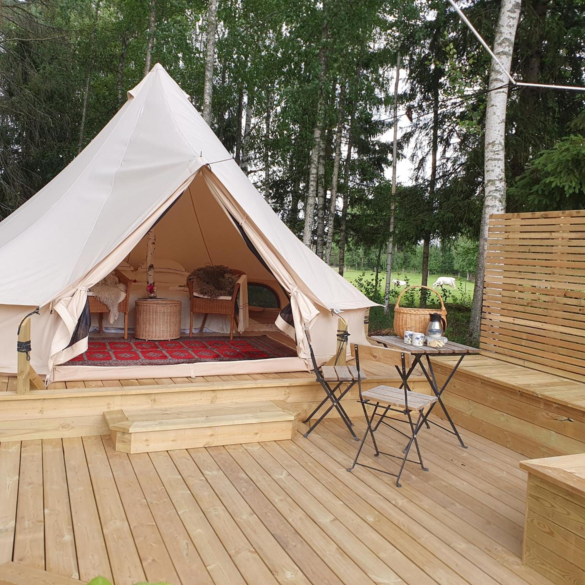 Skalbo Gardsglamping Hotel Jarvso Bagian luar foto